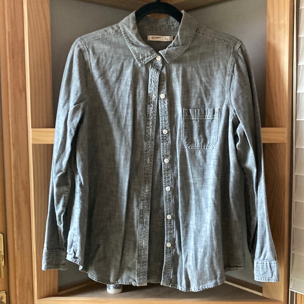 Gray button-up collared shirt